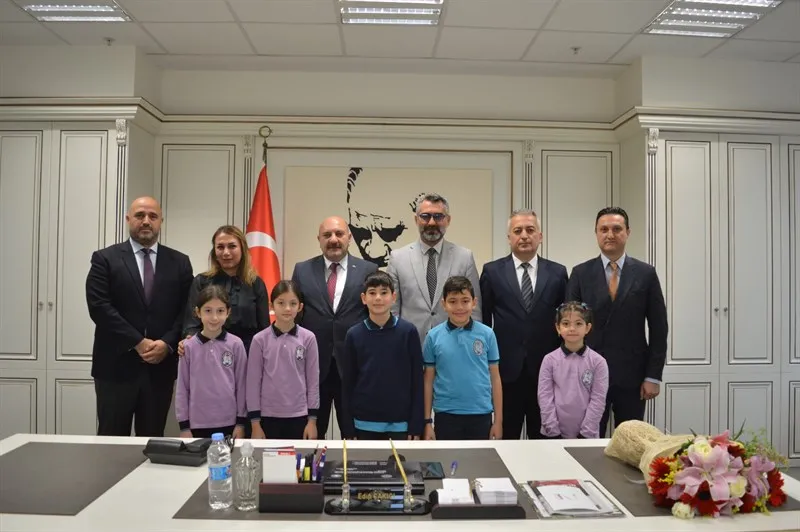 KAYMAKAM ÇAKICI’YI ÖĞRENCİLER ZİYARET ETTİ