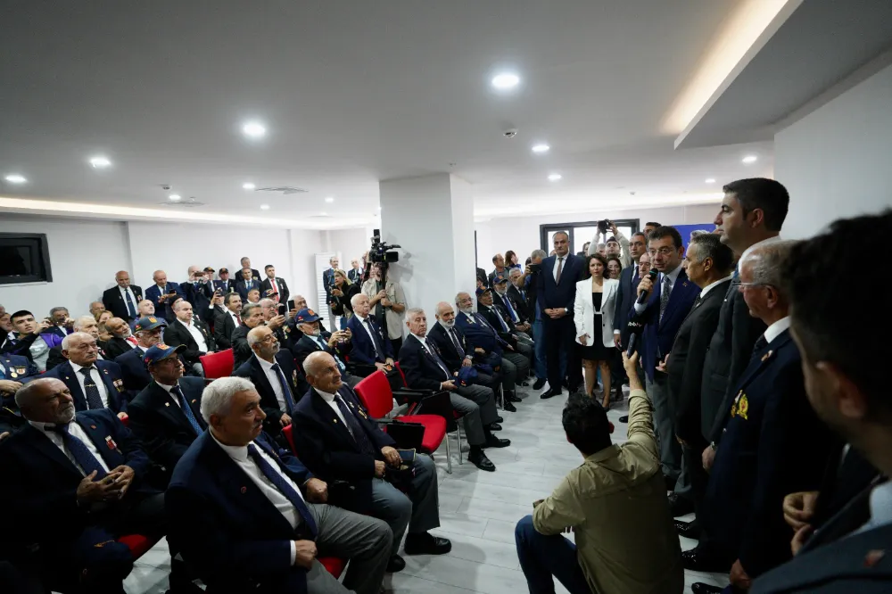 İMAMOĞLU ‘UĞUR MUMCU SOSYAL YAŞAM MERKEZİ’Nİ ZİYARET ETTİ