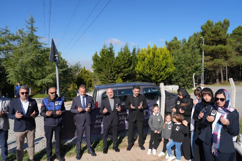 ESKİ KARTAL BELEDİYE BAŞKANI ALİ DURANOĞLU KABRİ BAŞINDA ANILDI
