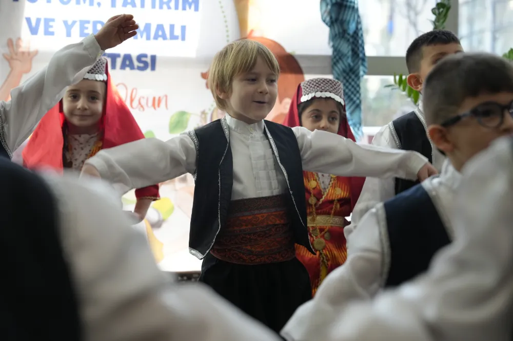 BELEDİYE  KREŞLERİNDE ‘YERLİ MALI HAFTASI COŞKUYLA KUTLANDI