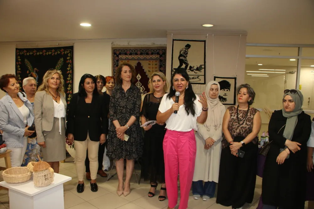 MESLEK EDİNDİRME KURSLARI TANITIM SERGİSİ AÇILDI
