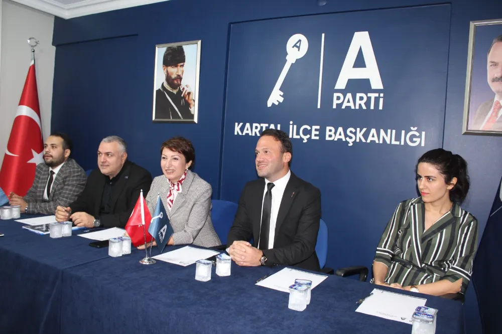 ANAHTAR PARTİLİ  KÜÇÜKALİ KARTAL’DA: “KENTSEL DÖNÜŞÜM, PLAN DEĞİL PANİK POLİTİKASINA DÖNÜŞTÜ”