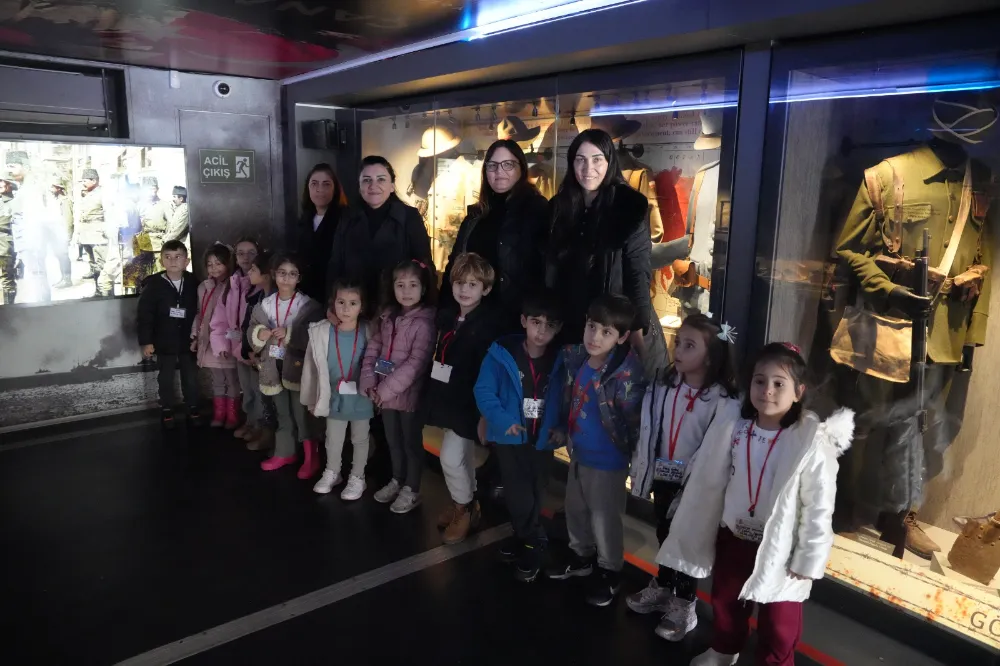 KREŞ ÖĞRENCİLERİNDEN ÇANAKKALE SAVAŞLARI MOBİL MÜZESİ’NE ZİYARET