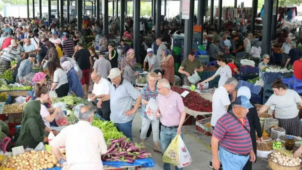 DİKKAT! SEMT PAZARINDA HIRSIZLIK OLAYI