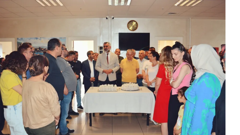 MİLLÎ EĞİTİM MÜDÜRÜ KIRAÇ, İLÇE PERSONELİYLE BAYRAMLAŞTI