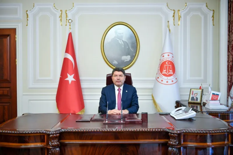 ADALET BAKANI TUNÇ
