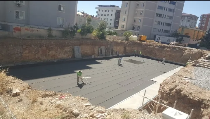 KARTAL’DA KANUNSUZ İNŞAAT İDDİASI: “NE RUHSAT VAR, NE TABELA!”